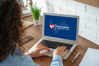 ένα laptop στην πλατφόρμα της Telehospital